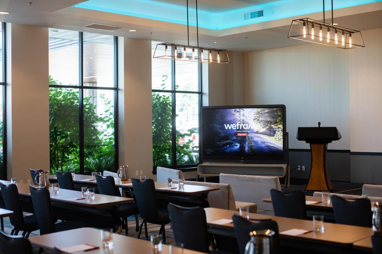 Indigo Seattle Waterfront Place By Ihg Hotel Everett